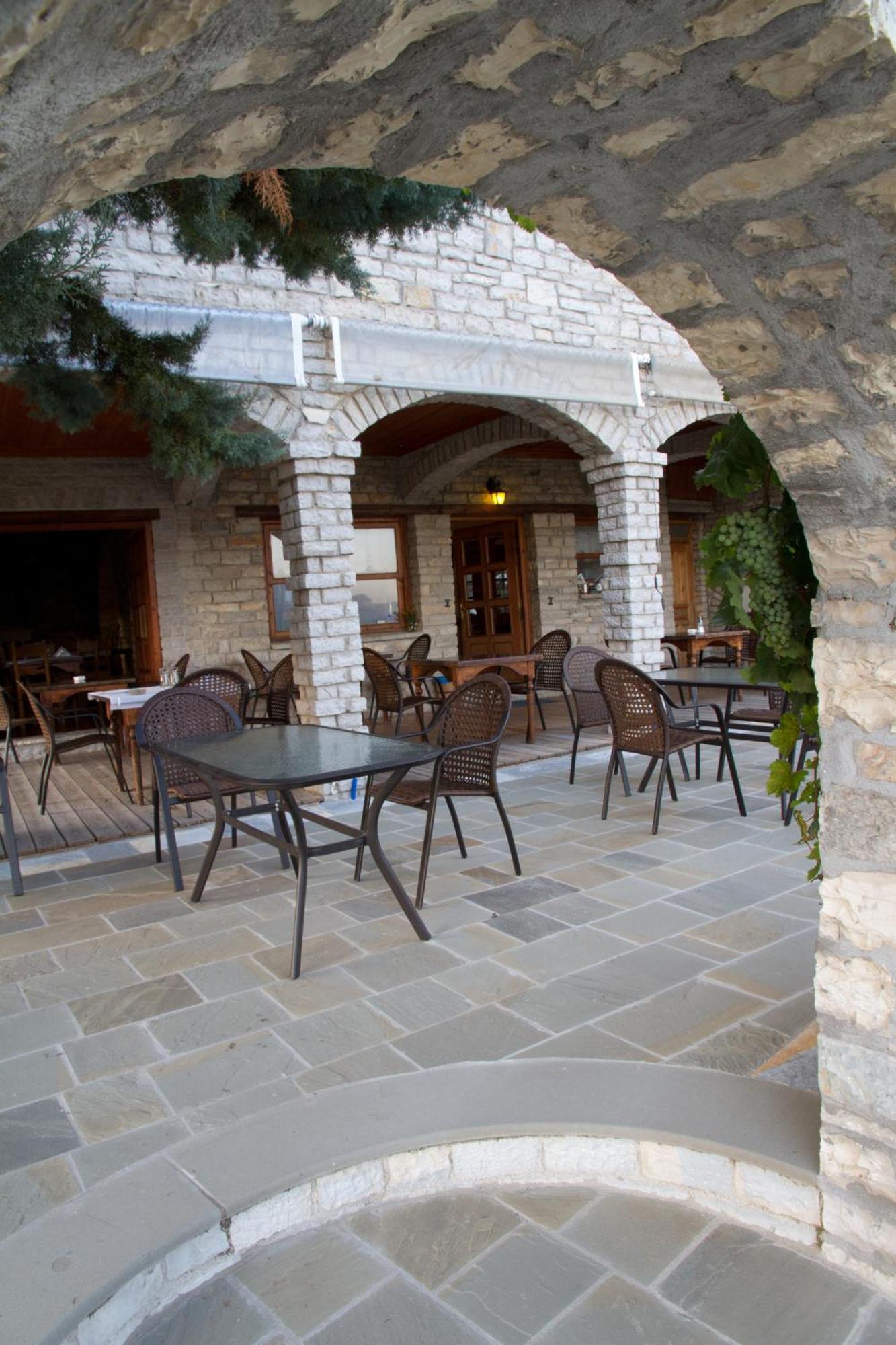 Hotel Monodendri Exterior photo